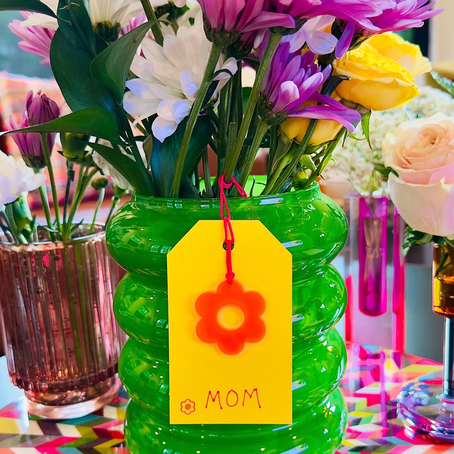 Acrylic Neon Daisy Gift Tag